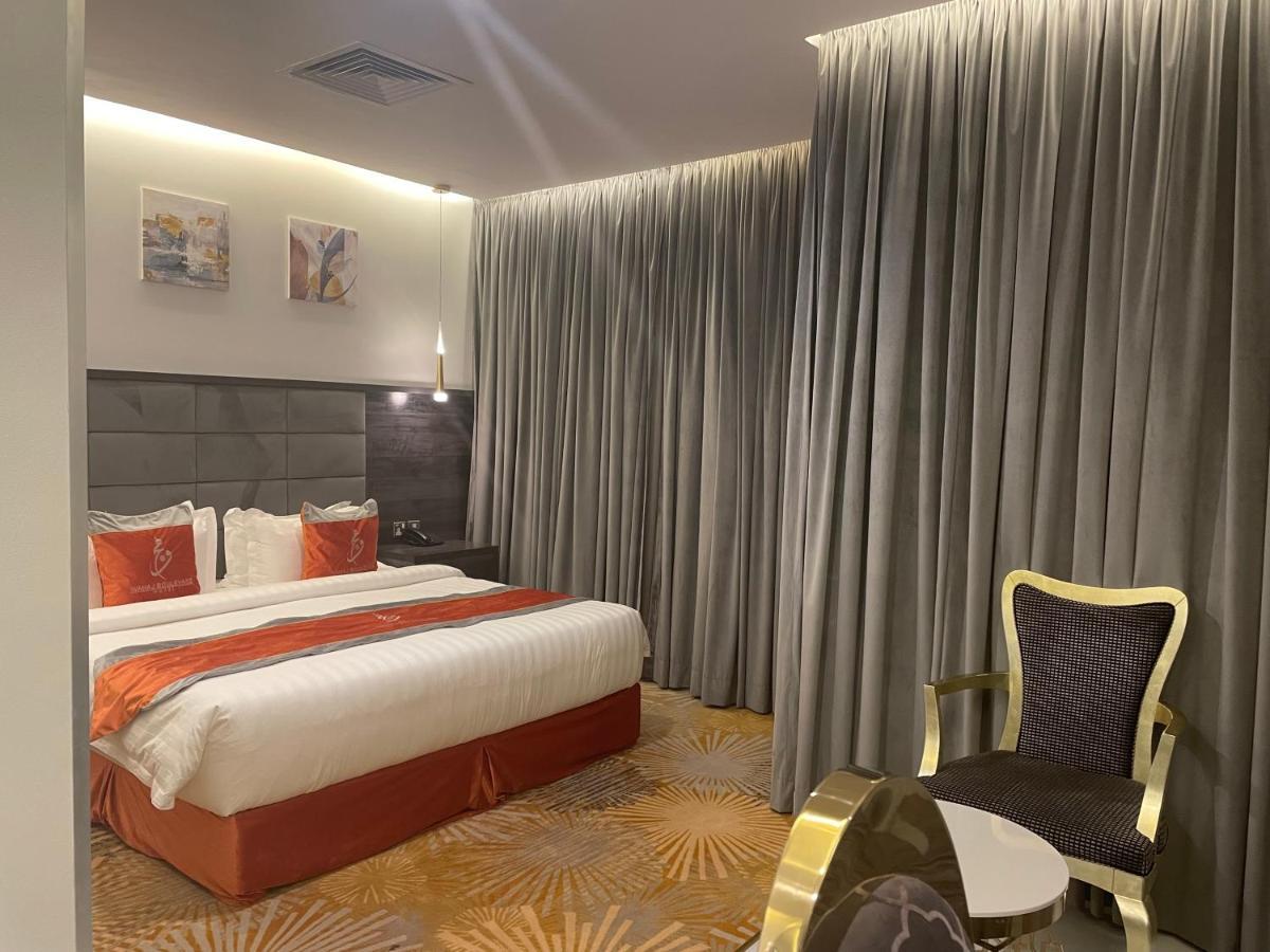 Wahaj Hotel Apartments 2 Кувейт Екстериор снимка