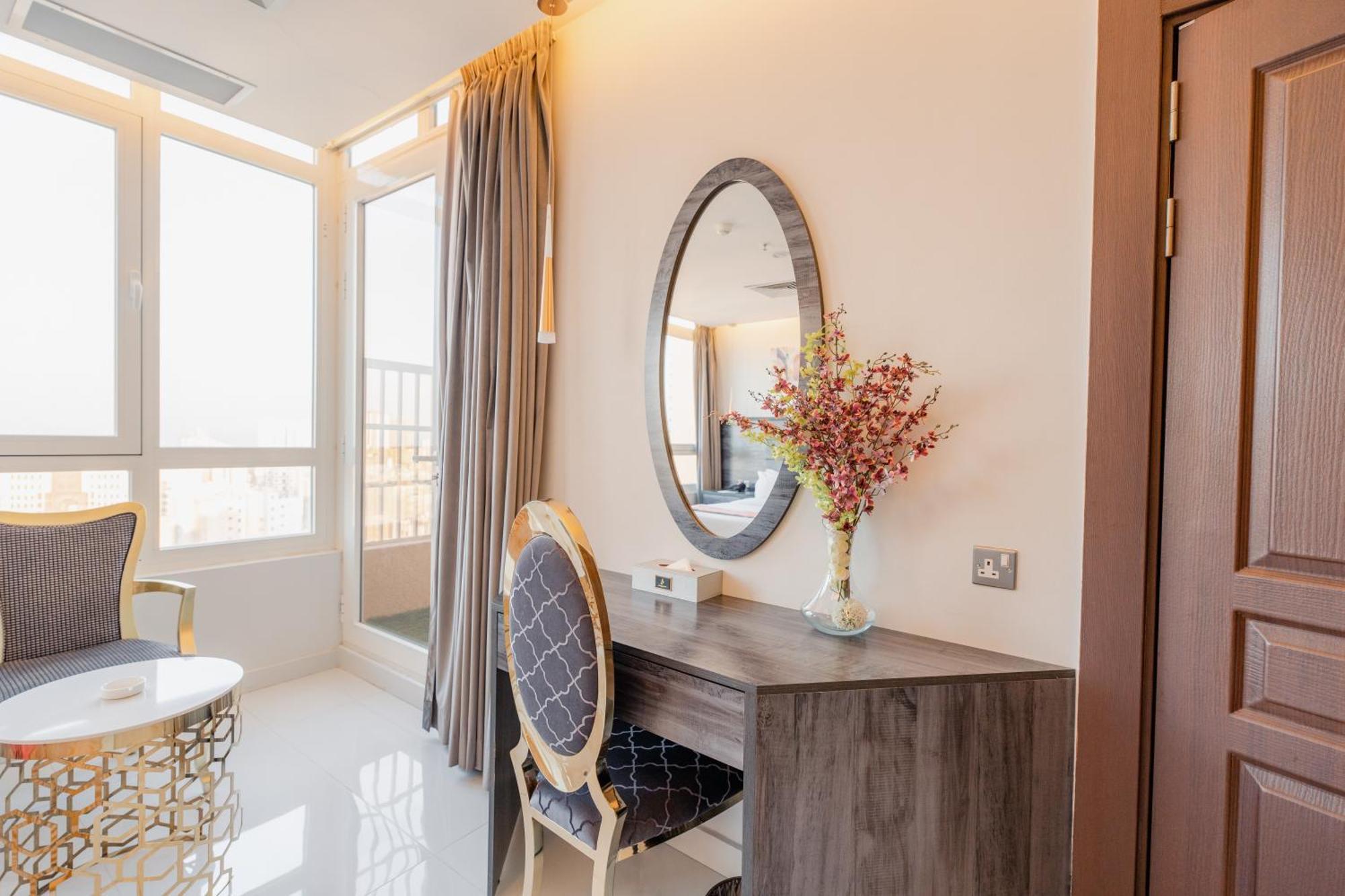 Wahaj Hotel Apartments 2 Кувейт Екстериор снимка