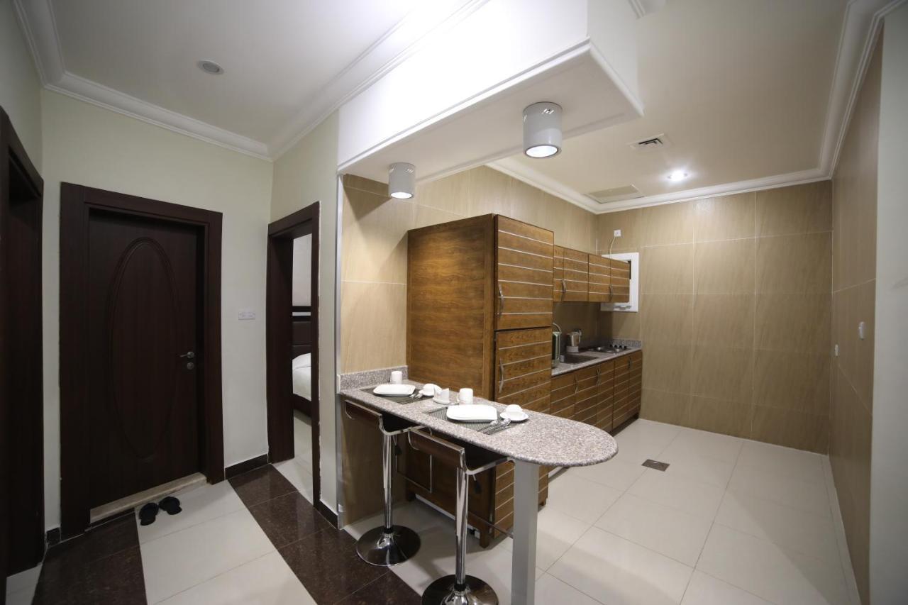 Wahaj Hotel Apartments 2 Кувейт Екстериор снимка