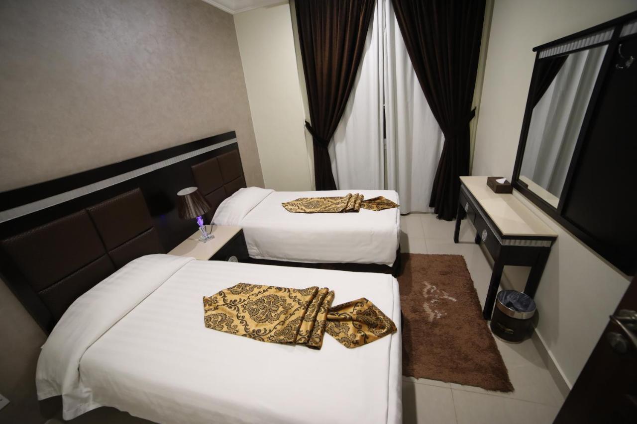 Wahaj Hotel Apartments 2 Кувейт Екстериор снимка